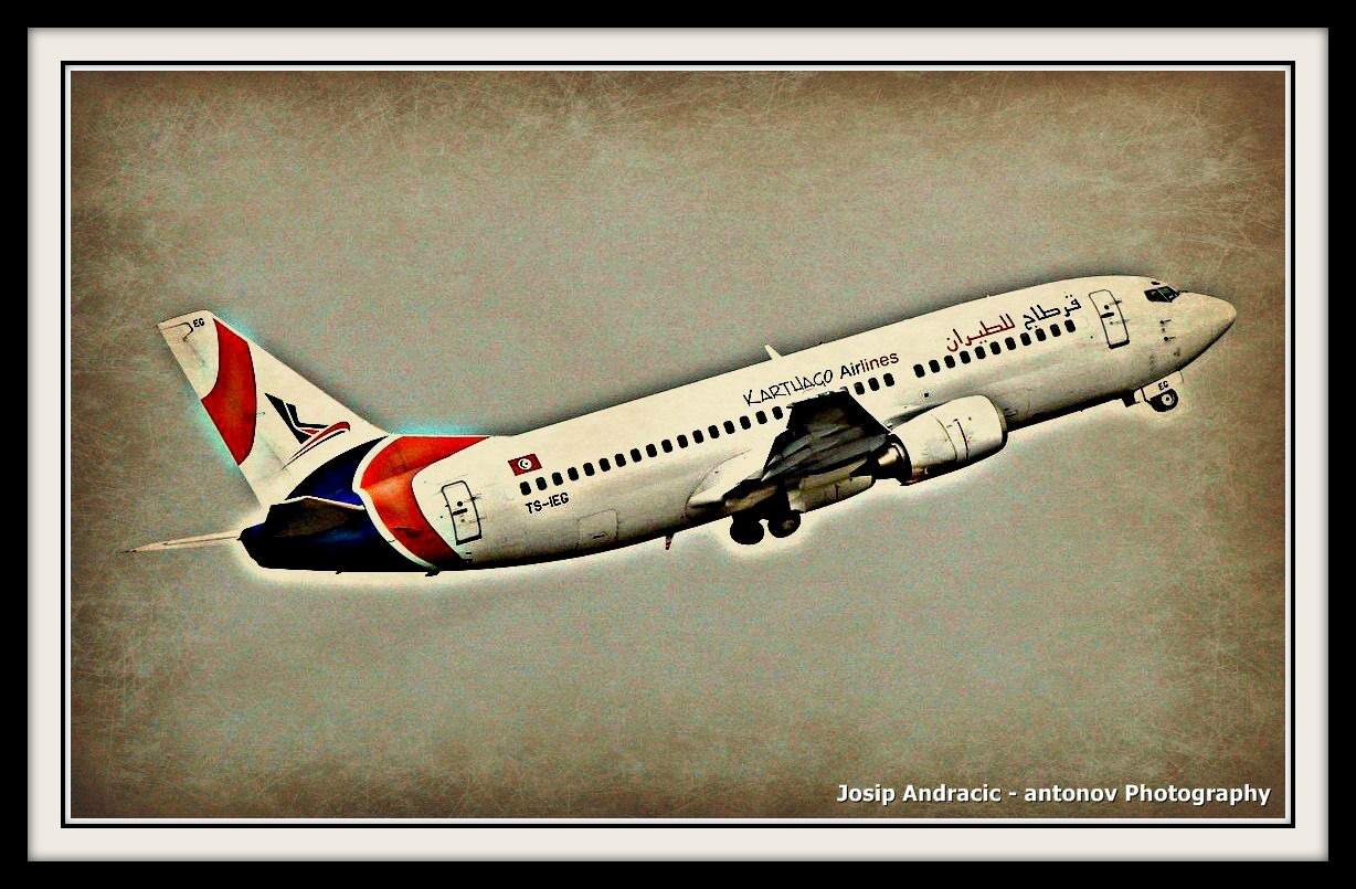 Boeing 737 u Osijeku
Foto: Josip Andrai - antonov

