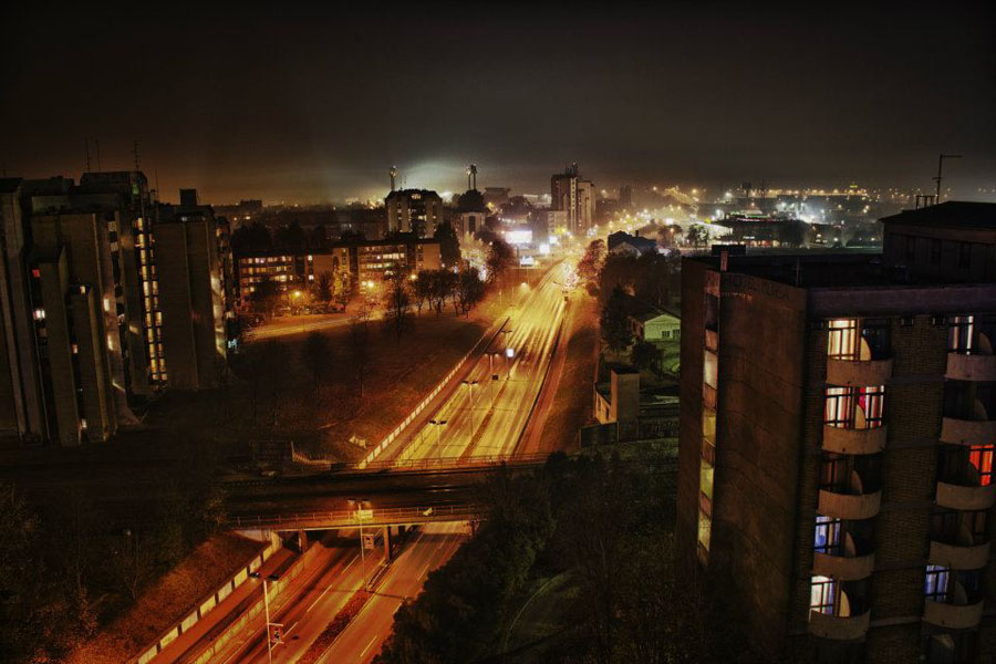 Bljetavilo grada

Foto: Mario A. Benc

Kljune rijei: svijetla noc
