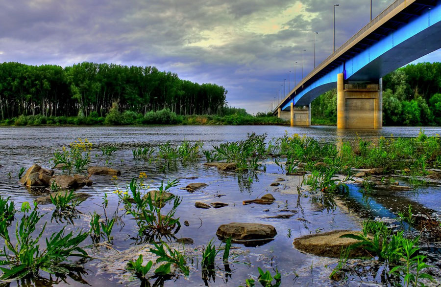 Na Dravi..

Foto: Ruica Petrievi

Kljune rijei: drava voda most