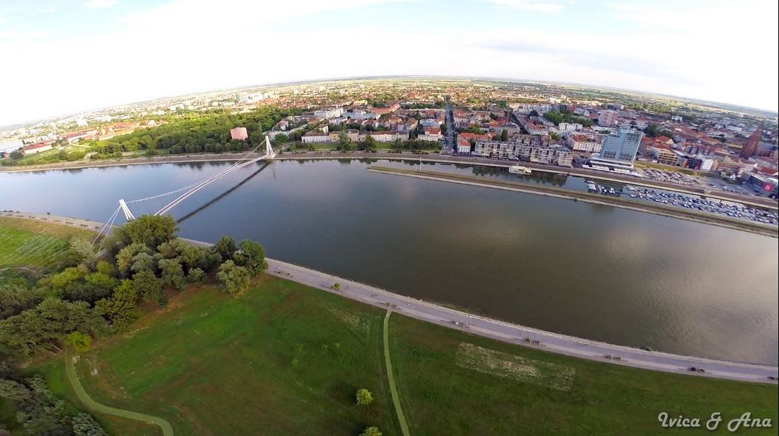 Osijek iz zraka

Foto: Ana i Ivica

Kljune rijei: osijek drava most grad