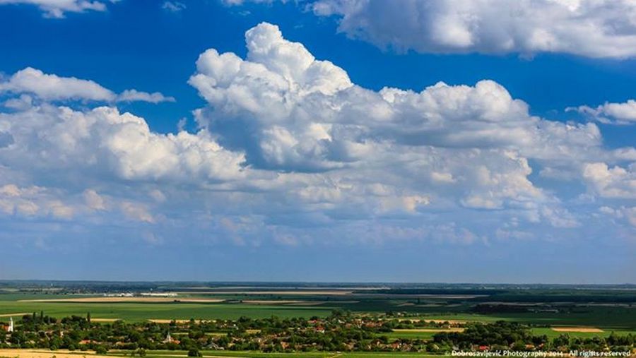 Oblaci

Foto: Daniel Dobrosavljevi

Kljune rijei: Oblaci Slavonija Sunce