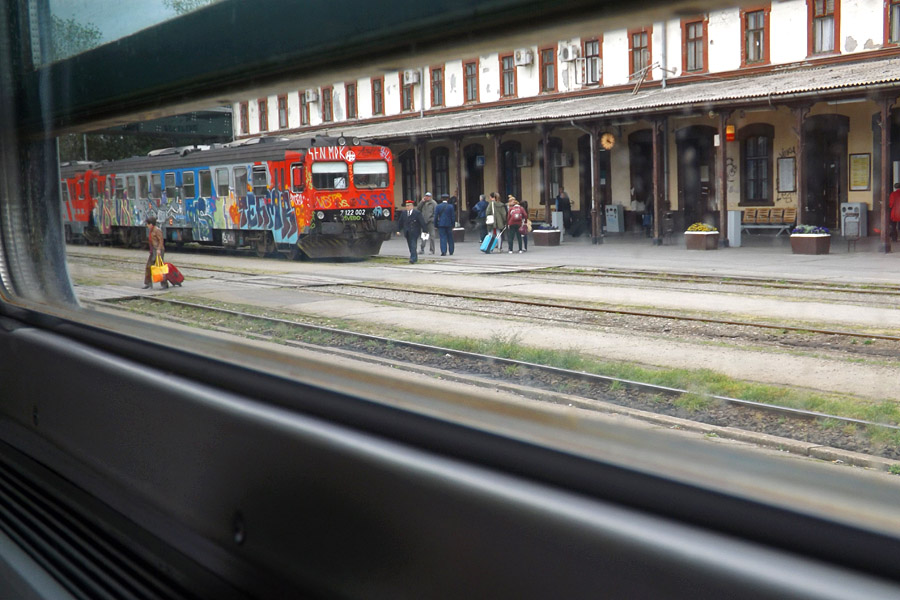 Put putujem..

Foto: Ivana Franji

Kljune rijei: vlak kolodvor