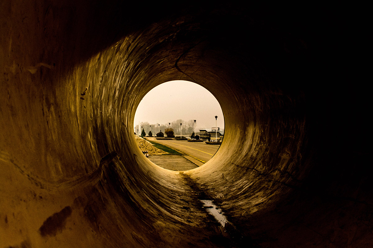 Tunel?

Foto: Mak Na

Kljune rijei: tunel cijev gradiliste drava
