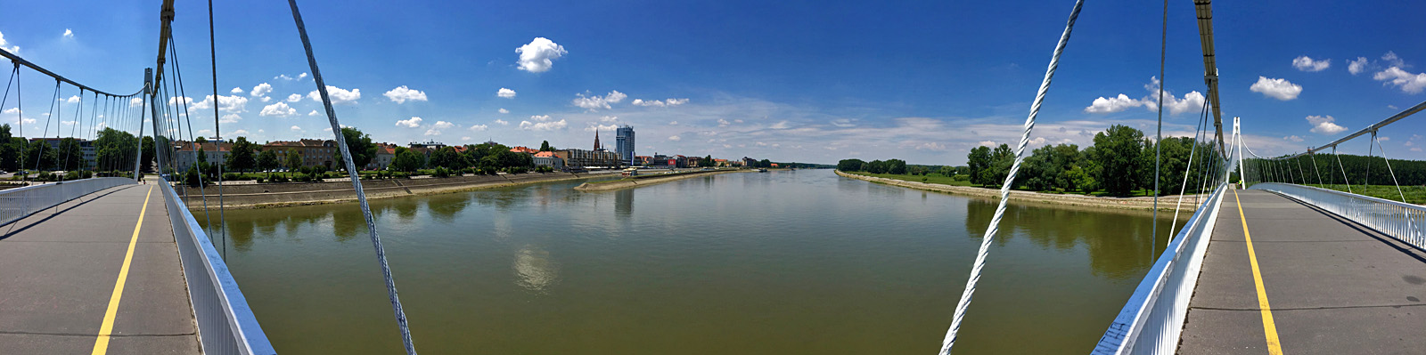 Panorama

Foto: Mitko Cabevski

Kljune rijei: panorama grad drava most