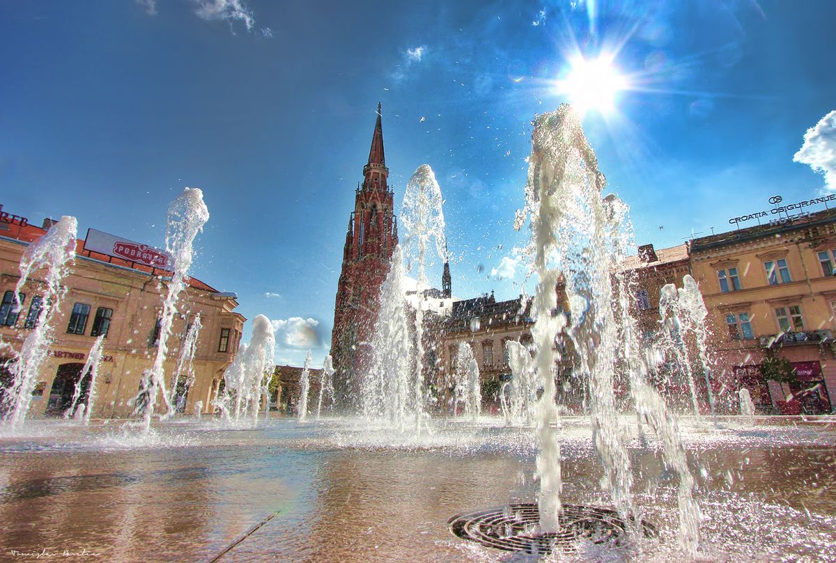 Voda je ivot

Foto: Tomislav Paveli

Kljune rijei: voda trg sunce katedrala fontana