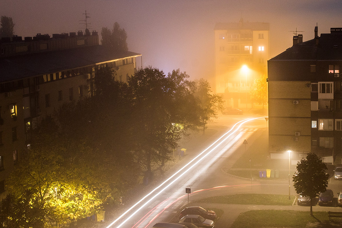 Sjenjak u magli

Foto: Inja Pavli

Kljune rijei: sjenjak magla noc