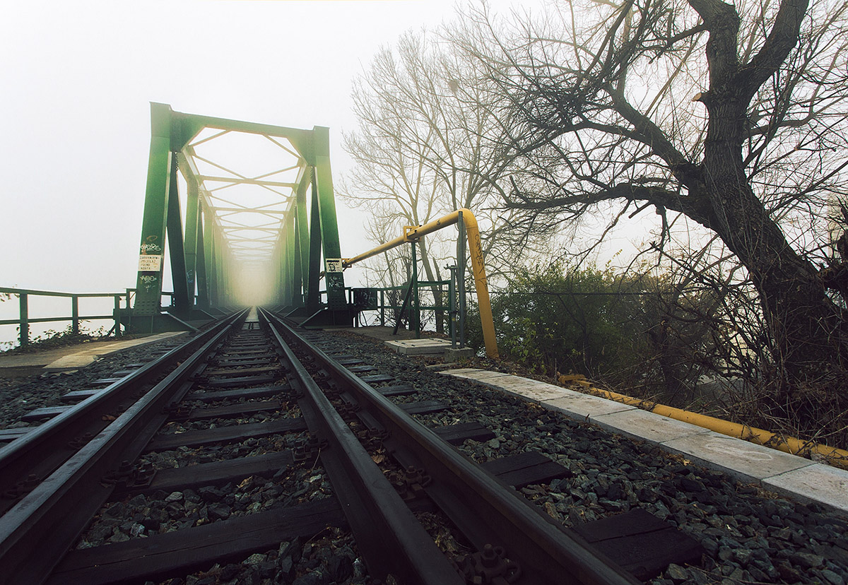 Most u magli

Foto: Matej Snopek

Kljune rijei: most drava magla