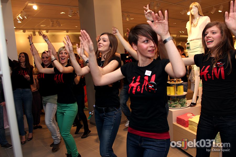 2012.04.13. Portanova: Otvorenje H&M